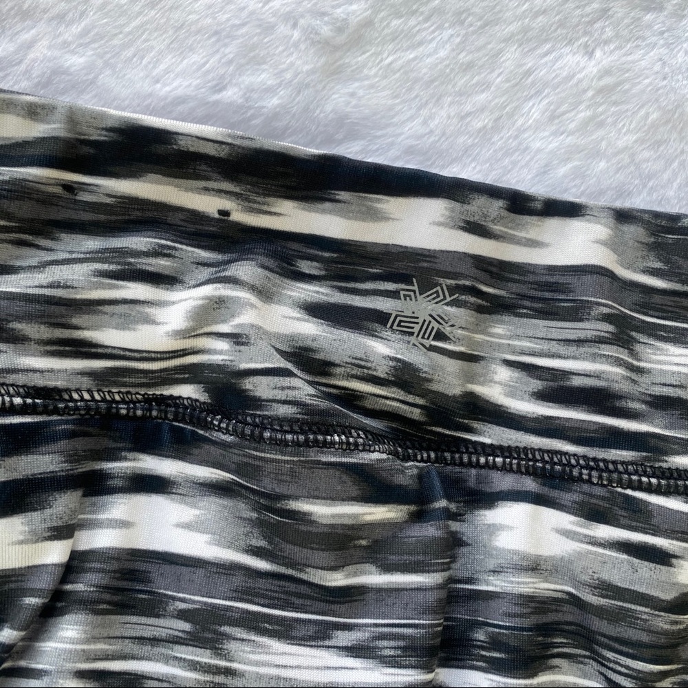 Tek Gear Drytek Black and Grey Skort Size S - Picture 6 of 6